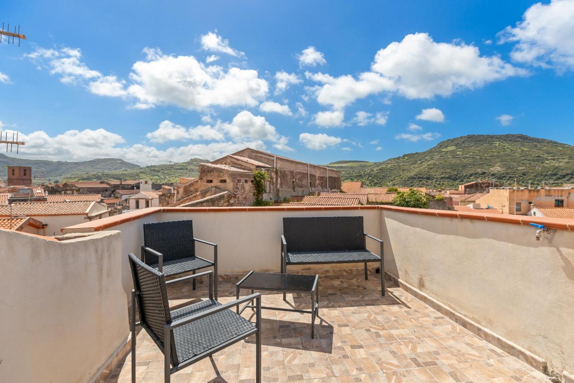 Ferienwohnung Casa Rocca Bosa Exterior foto